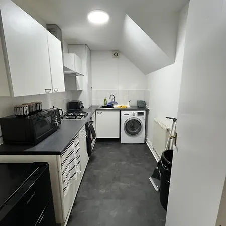 Lejlighed Two Bedroom Flat