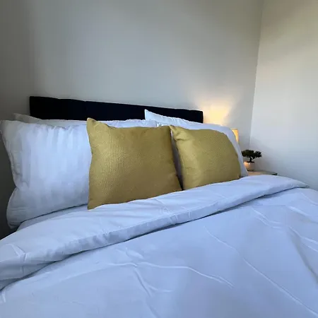 Lejlighed Two Bedroom Flat