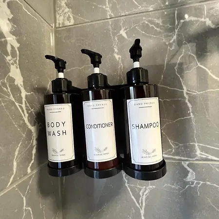 Two Bedroom Flat アパート ブリストル