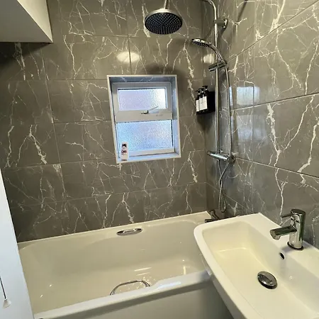 Two Bedroom Flat Lejlighed *
