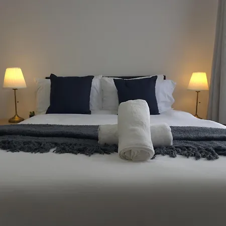 Lejlighed Two Bedroom Flat